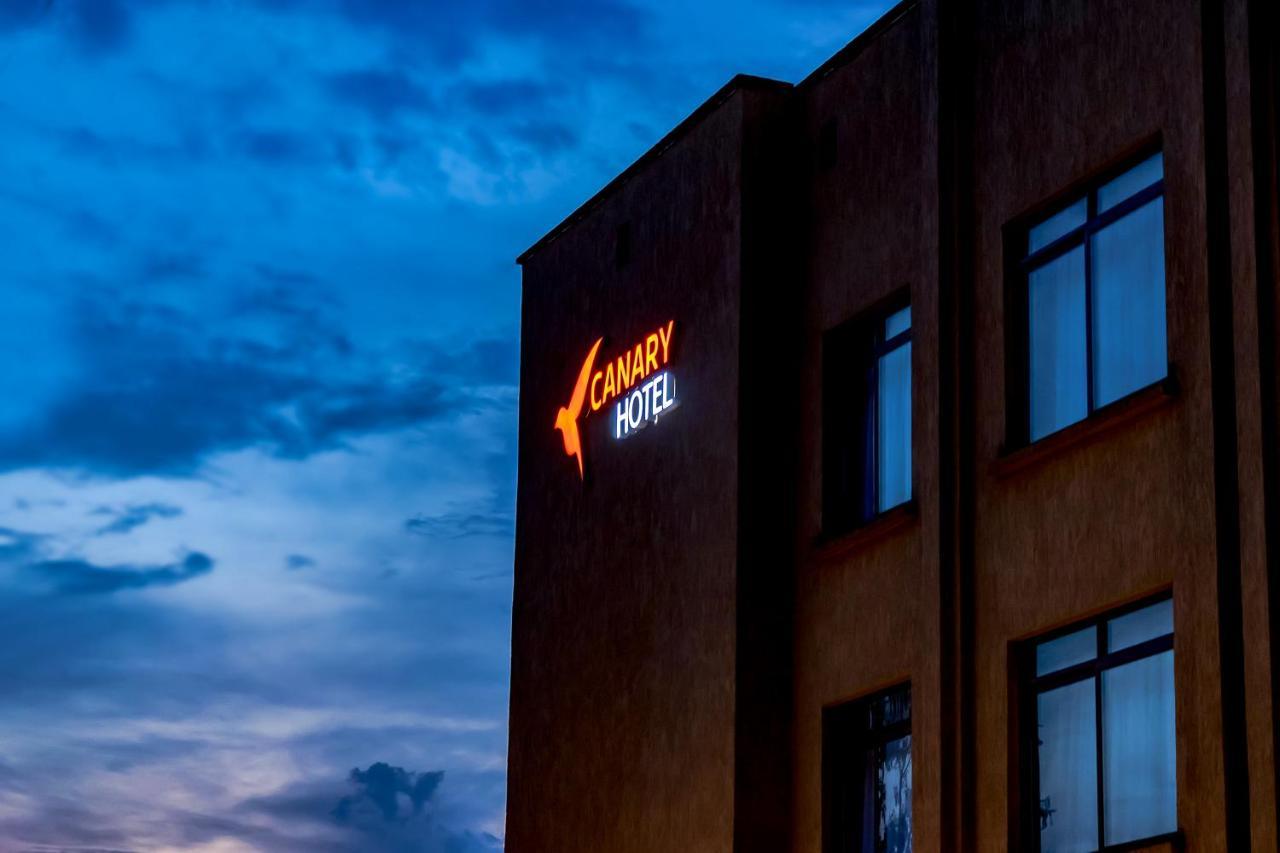 Canary Hotel Kampala Exterior foto